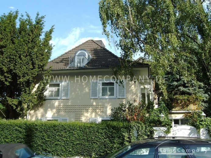 Voll möbliertes Dachgeschoss-Apartment in Köln-Lindenthalt! – e39af8e0ca6f6a70ffbc15d81a77db2231b60c5a.jpg