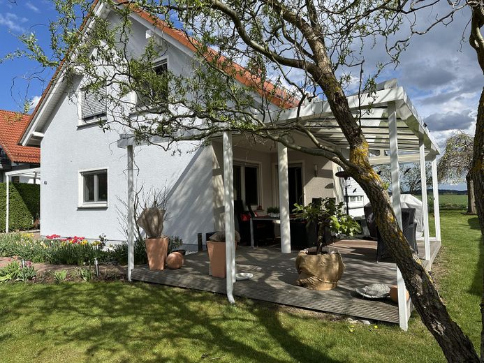 Schönes freistehendes Einfamilienhaus mit Garage und Carport in ruhiger Feldrandlage – Foto 18