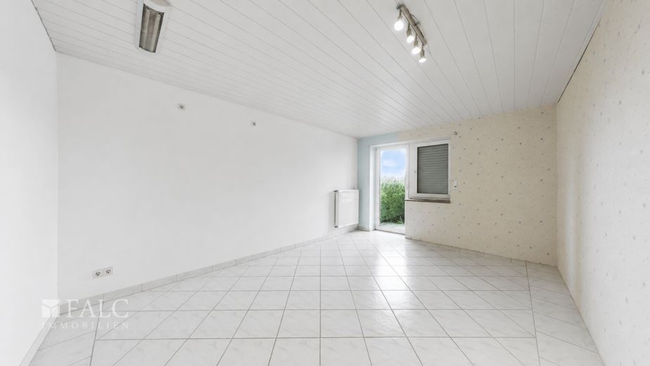 Wo das Siebengebirge zum Nachbarn wird – Zimmer UG