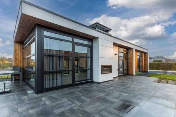 Luxus-Steinbungalow - einmalig in Lage & Qualität - Loosdrecht