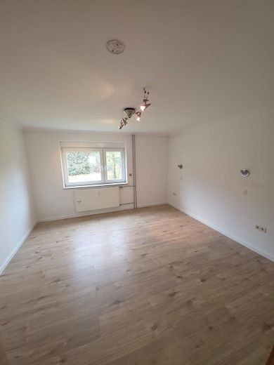 Schöne 2-Zimmer-Wohnung in Mosbach – Schlafzimmer - Bild 1
