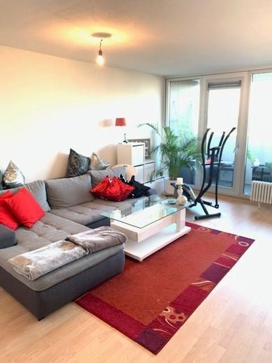 3,5 Zimmer Wohnung mit traumhaftem Ausblick – Wohnzimmer