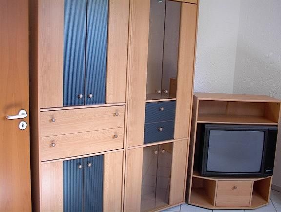 Apartamento individual amueblado con cocina equipada y lavadora – Wohn-/Schlafzimmer 2