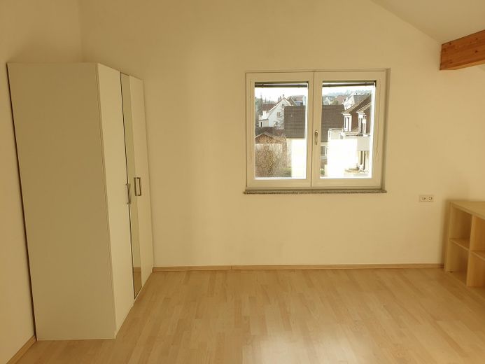 #2.17# Sehr schöne vollmöblierte Galeriewohnung mit Balkon. Ab Oktober. – Foto 10