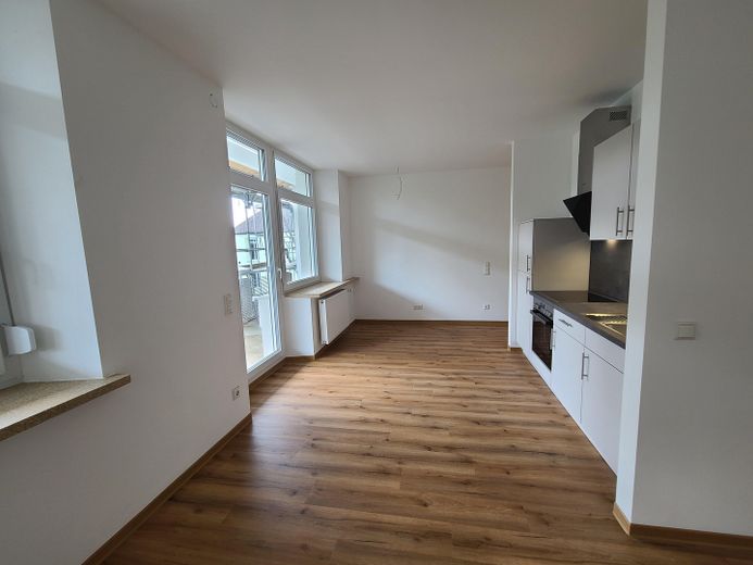 Wunderschöne 1,5 Zimmer Wohnung ab sofort – Wohnbereich