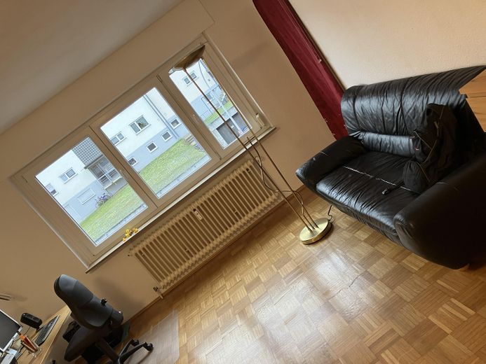 Appartamento di 3,5 locali a Esslingen St. Bernhardt da privato – Wohnzimmer