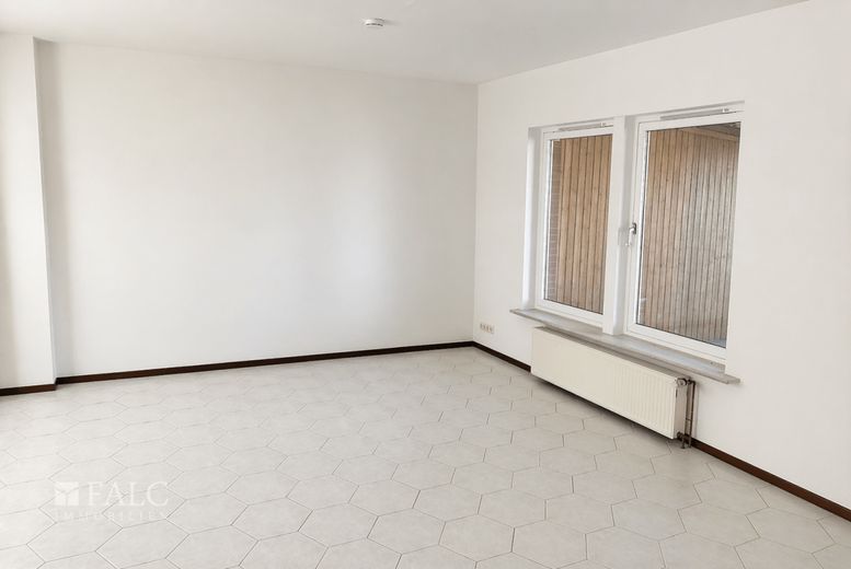 ***Ihr neues Zuhause: Einfamilienhaus mit Gartenidylle und viel Platz für die ganze Familie*** – Wohnzimmer