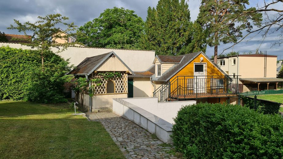 PROVISIONSFREI: Denkmal-Villa & 5 FEWOs | Rendite, Eigennutz o. Baupotenzial auf 1.203 m² – Nebenhaus Wohnung 5