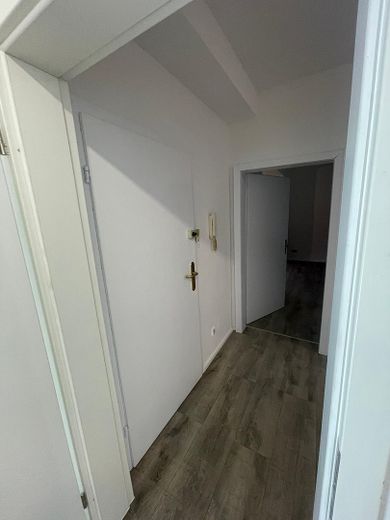 Wohn / Geschätshaus am Bahnhof/Fußgängerzone – Wohnung 1. OG (Saniert 12.25)