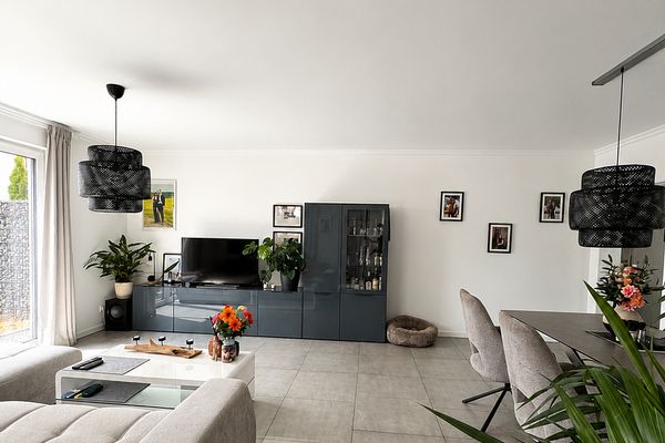 Esclusivo appartamento di proprietà con ampia terrazza e posto auto in autorimessa interrata ad Alsdorf Mariadorf-Begau