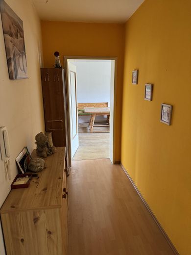 Jasne mieszkanie 3,5-pokojowe z balkonem, windą i nową łazienką – Flur Eingangsbereich