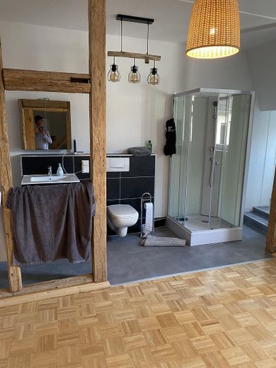 Studenthousing - Warm & Serviced Apartments fußläufig zur EBS *all inclusive* – Großzügige Bäder