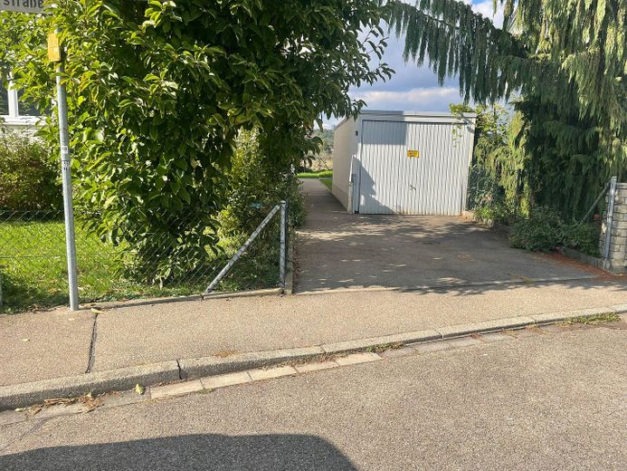 Garage/Stellplatz