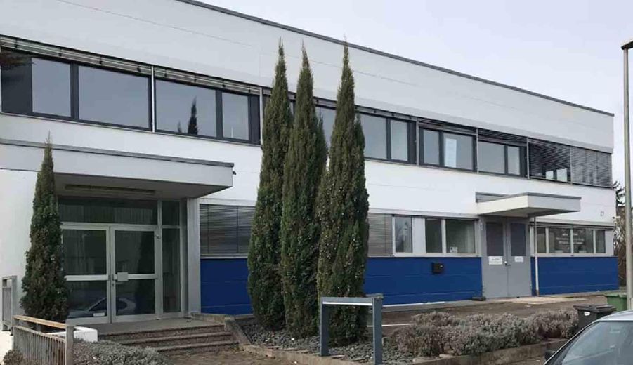 Büroflächen Bad Cannstatt, Teilfächen möglich deshalb Mietangabe nur pro m² – Eingangsseite
