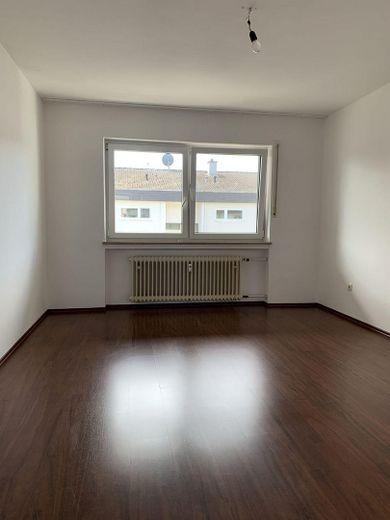 Elternschlafzimmer 3-Zi.-Whg.
