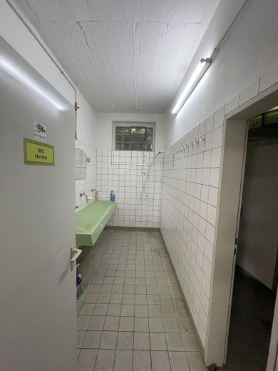WC Halle
