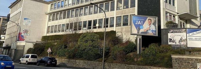 330 m² vielseitige Gewerbefläche – ehem. Kita – 3 Min zum Bahnhof -16–18 Min. nach Düsseldorf