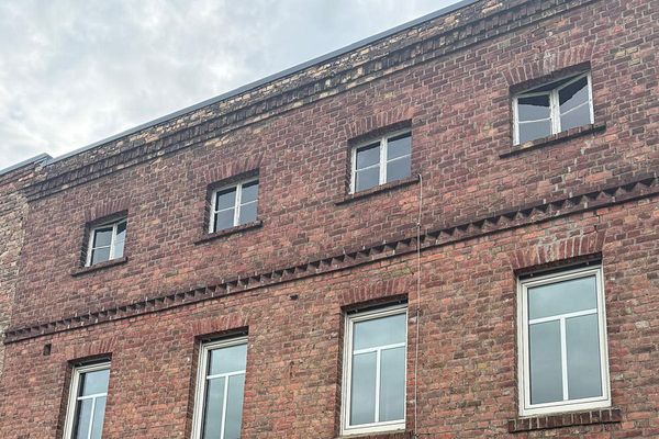 Schönes Wohnhaus u. ehemaliges Mühlengebäude