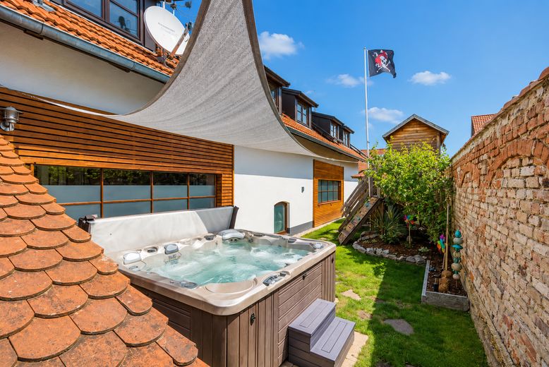 RENDITEOBJEKT* PERFEKT SANIERT* 6 EINHEITEN* nur 1.950.000€* – Jacuzzi 