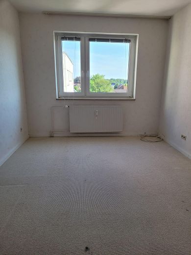 Piso en propiedad de 3,5 habitaciones (92,57 m²) en Harrislee, cerca del centro escolar y las instalaciones deportivas – Schlafzimmer 14,38m²