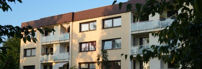Wohnen im Grünen - Ihr Zuhause mit Balkon und 3 Zimmern – Gartenansicht