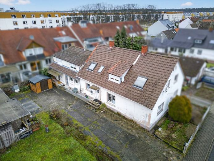 Maison jumelée attrayante : idéale pour moderniser, surélever ou reconstruire ! – Photo 1
