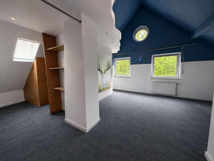 Charakterimmobilie mit Einliegerwohnung auf außergewöhnlichem Naturgrundstück – Bild 18