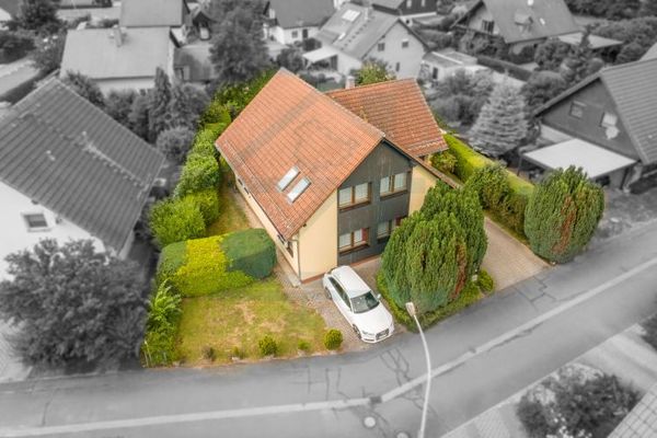 Für Familie & Homeoffice: Großzügiges 7-Zimmer-Haus mit Sauna und Komfort-Garage