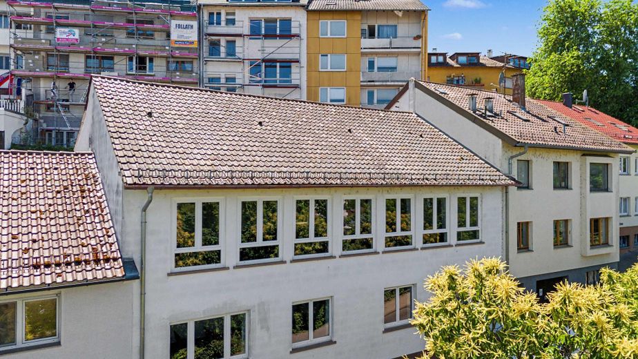 Три рівні, два зали, ваша ідея! 435m² над дахами Пфорцгайма – Aussenansicht