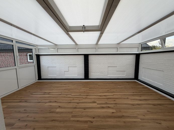 Beautiful Upper-Floor Apartment in a Two-Family House – Terrasse/Sommergarten