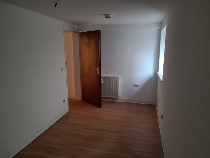 2-Zimmerwohnung im Souterrain sofort bezugsfertig – Zimmer 2