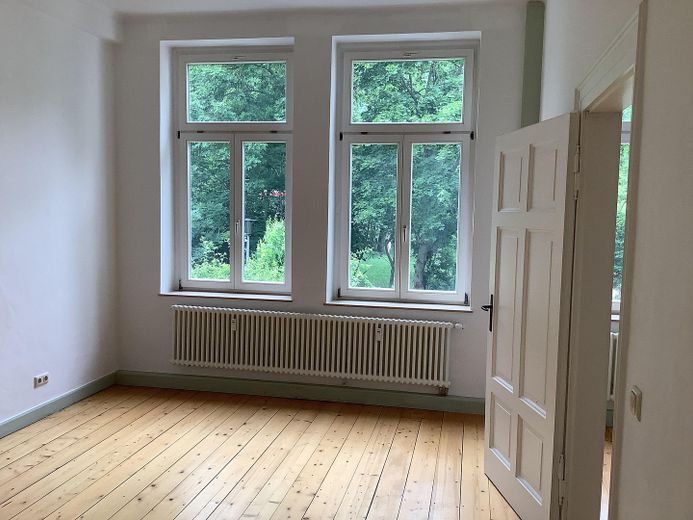Wunderschöne großräumige 4 Raum Wohnung + Kamin & direkter Zugang zum Garten direkt am Schloßpark – Foto 14