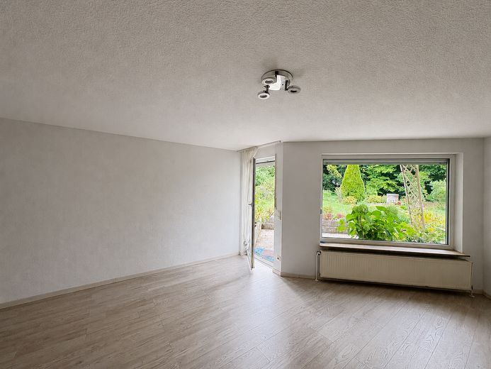 Spacieuse maison mitoyenne centrale à Geradstetten – Zimmer Gartengeschoss