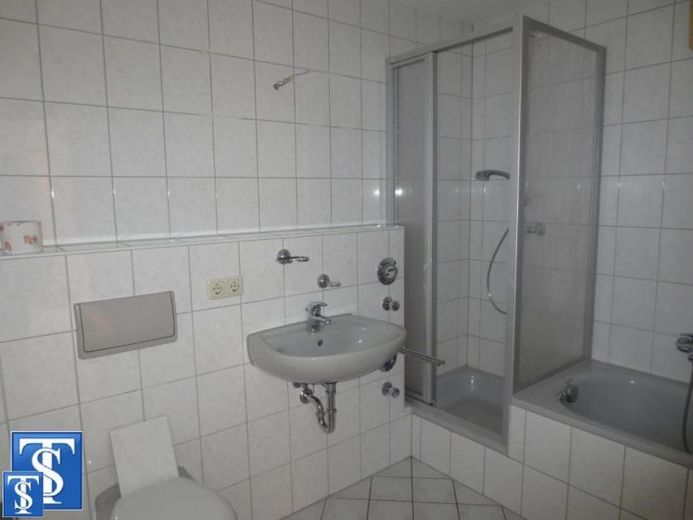 Appartamento mansardato di 3 locali vicino al centro a Plauen – Foto 1