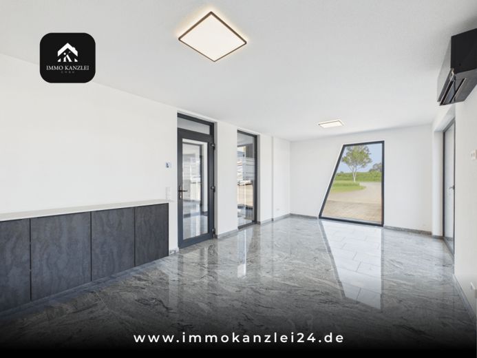 Surface de bureaux moderne à Kehl-Goldscheuer avec 100 m², aménagement flexible & 10 places de stationnement ! – Photo 1