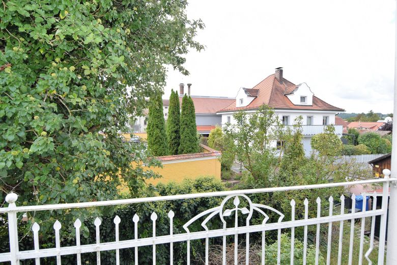 Schönes Stadthaus 140 m2 ohne Maklerprovision in 94333 Geiselhöring (Straubing/Haindling) – Terrasse / Balkon 1. OG
