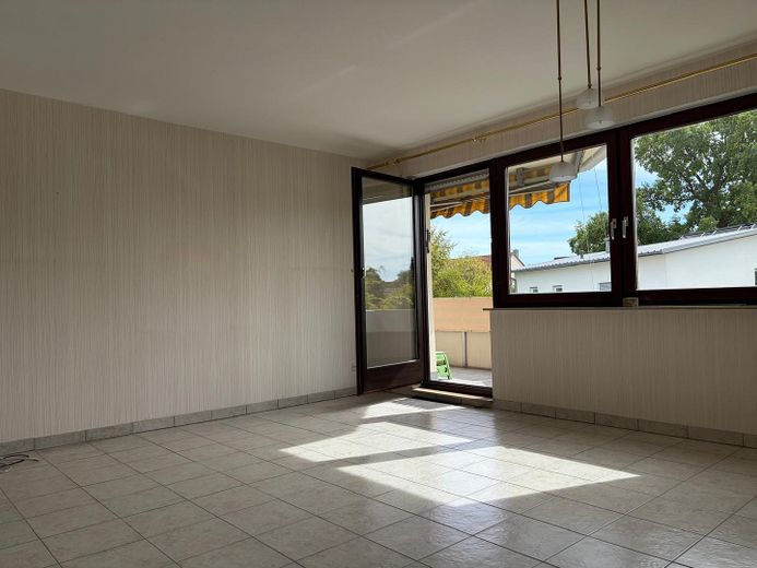 Clinique de Fürth accessible à pied - appartement de 2 pièces – Wohnzimmer