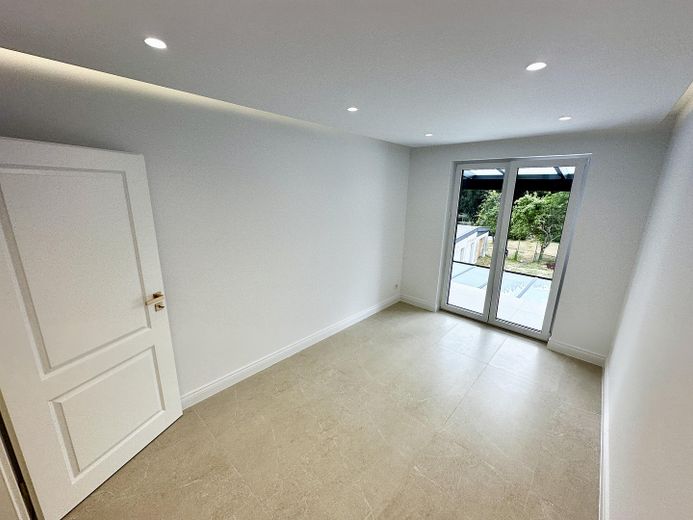 Yüksek kaliteli daire, balkon, 70 m², yeni yapı standardı, ilk kullanım, yerden ısıtma, SH – Fotoğraf 11