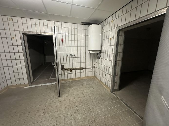 Ladenlokal Einzelhandel Halle Lager Praxis Gewerbe Gastro Sporthalle Freizeit zu vermieten – Foto 21