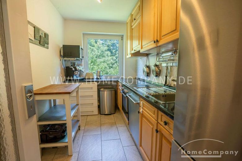 Volledig gemeubileerd 4-kamerappartement met groot balkon in Berg am Laim – a86e70493562c2085a9f71518560e1ff0350a92b.jpg