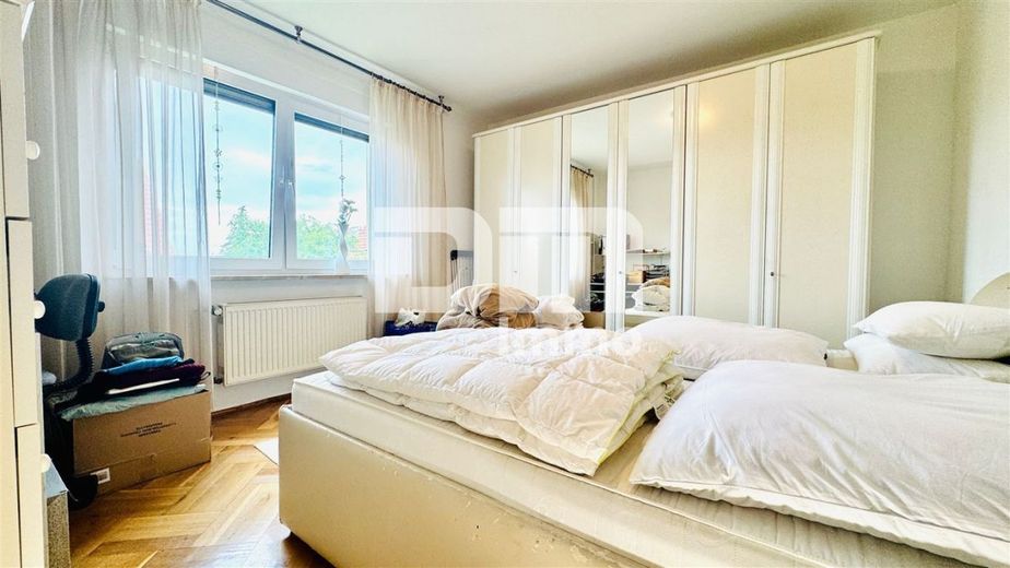 Hochwertiges 1-2 Familienhaus mit Nebengebäude in begehrter Lage mit vielen Extras – EG Schlafzimmer