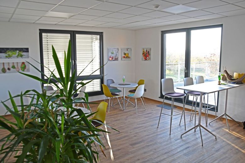 Modernes Bürogebäude am Innovationscampus Saarbrücken – Pausenküche/ Aufenthaltsraum