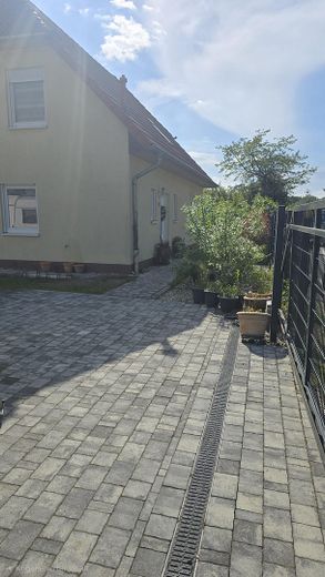 Zuwegung zur Haustür