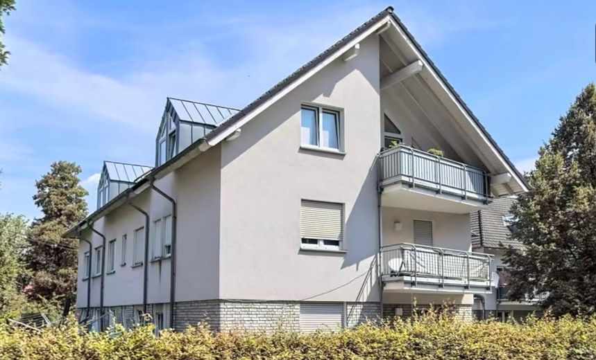 Freundliche 3-Zimmer-Wohnung mit Balkon und Stellplatz in Reichshof – Foto 1