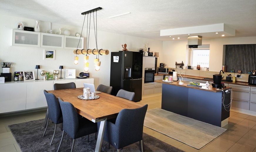 Blick Wohnzimmer zu Esszimmer