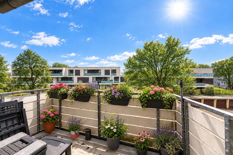 Yüksek getirili | KOMİSYON YOK | Dortmund’da güvenilir yatırım – Balkon