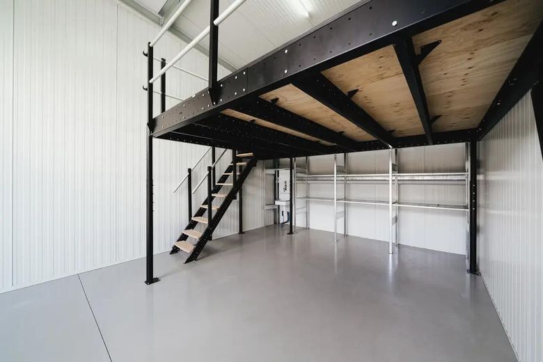 LAGERHALLE / XXL GARAGE ZUM MIETEN NEU 62 QM - TOP AUSSTATTUNG & LAGE – Foto 3