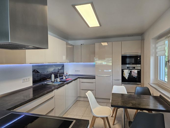 Küche mit Essmöglichkeit