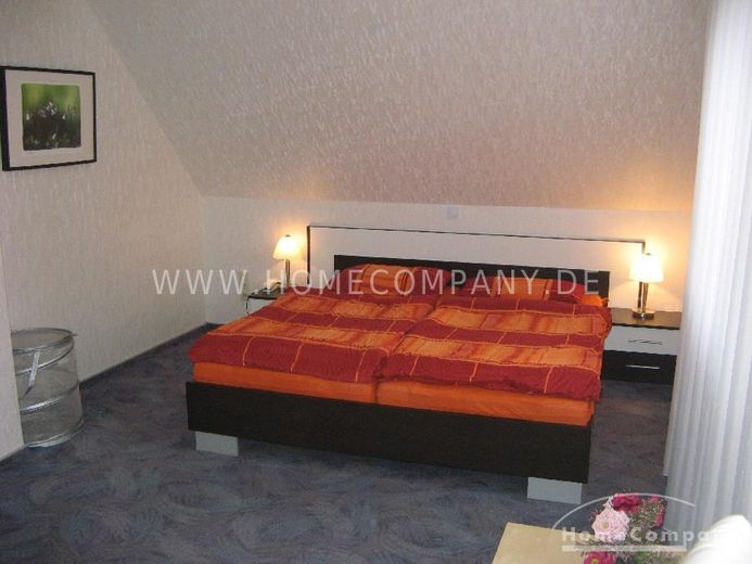 3 Zi.Whg., möbl., Balkon Richtung Süden, mit großer Wohndiele. – 2774b2572875e434a7adec7cd0e2f89a8140bd6c.jpg