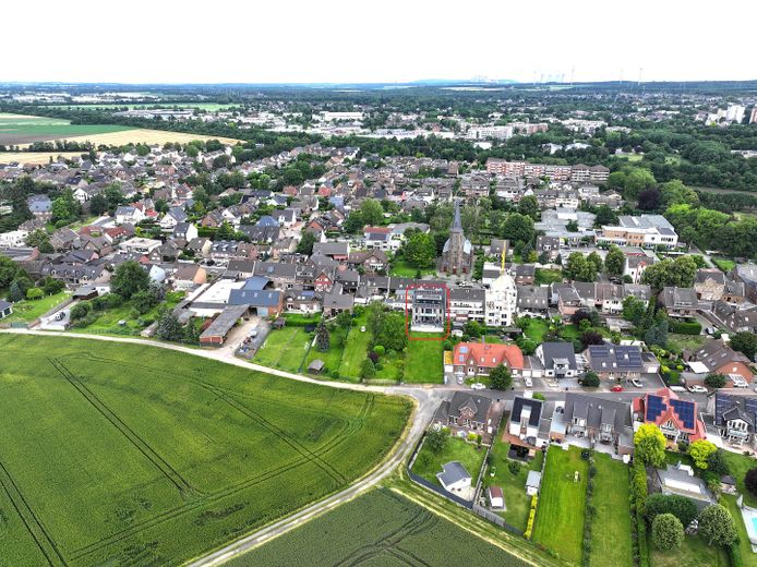 Rückansicht mit Umgebung